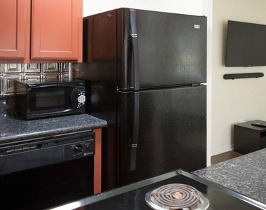 3942 W Alabama Street - Photo Thumbnail 12