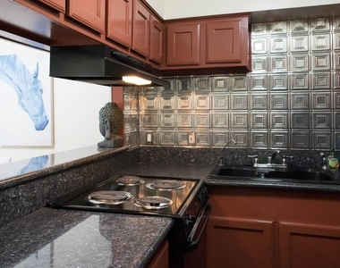 3942 W Alabama Street - Photo Thumbnail 11