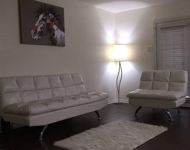 3942 W Alabama Street - Photo Thumbnail 3