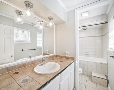 22203 Fincastle Drive - Photo Thumbnail 21
