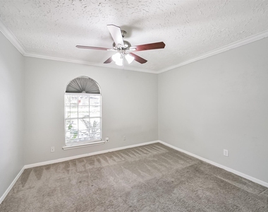 22203 Fincastle Drive - Photo Thumbnail 29
