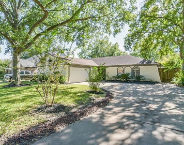 22203 Fincastle Drive - Photo Thumbnail 1