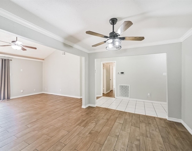 22203 Fincastle Drive - Photo Thumbnail 18