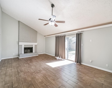 22203 Fincastle Drive - Photo Thumbnail 5