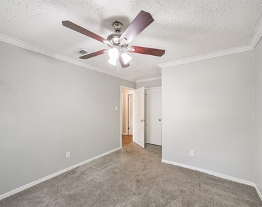 22203 Fincastle Drive - Photo Thumbnail 28