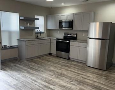4346 Phlox Street - Photo Thumbnail 2