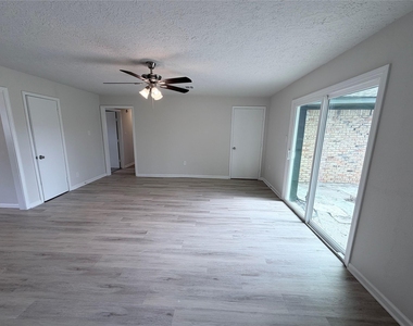 4103 Goulburn Drive - Photo Thumbnail 11