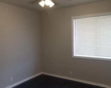 9306 St Lo Road - Photo Thumbnail 8