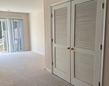 144 Keating Circle - Photo Thumbnail 12