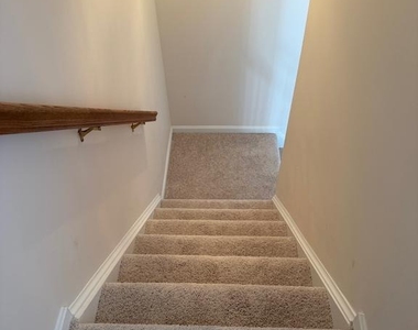 144 Keating Circle - Photo Thumbnail 15