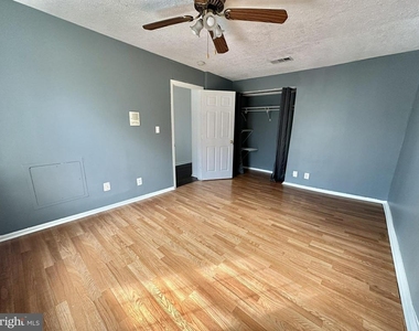 2015 S Lincoln Street S - Photo Thumbnail 24
