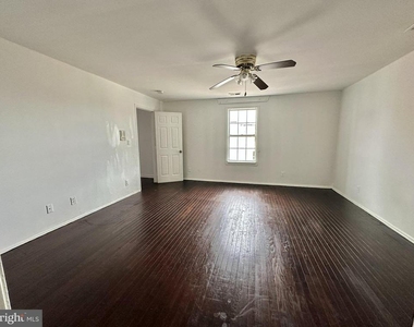 2015 S Lincoln Street S - Photo Thumbnail 16