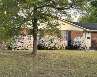 515 Carteret Place - Photo Thumbnail 2