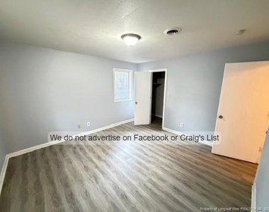 1021 W Rowan Street - Photo Thumbnail 6