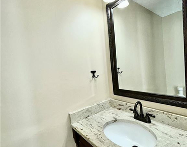 1583 Winnabow Drive - Photo Thumbnail 3