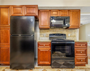 1583 Winnabow Drive - Photo Thumbnail 15