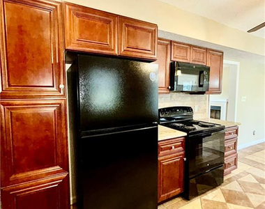 1583 Winnabow Drive - Photo Thumbnail 12