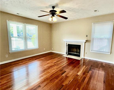 1583 Winnabow Drive - Photo Thumbnail 7