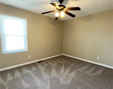 1583 Winnabow Drive - Photo Thumbnail 16