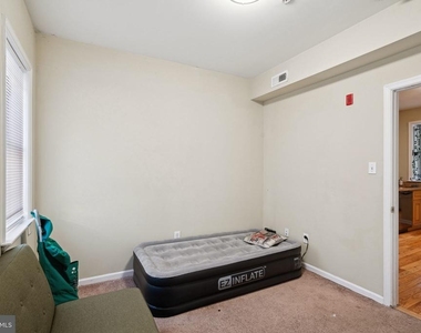 1611 N 17th Street - Photo Thumbnail 10