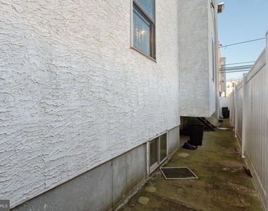1611 N 17th Street - Photo Thumbnail 5