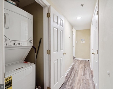 1611 N 17th Street - Photo Thumbnail 11