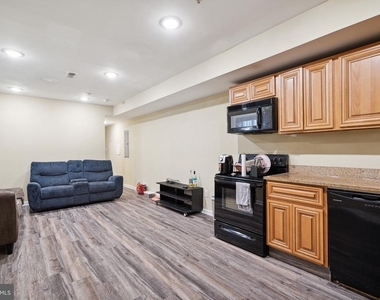 1611 N 17th Street - Photo Thumbnail 19