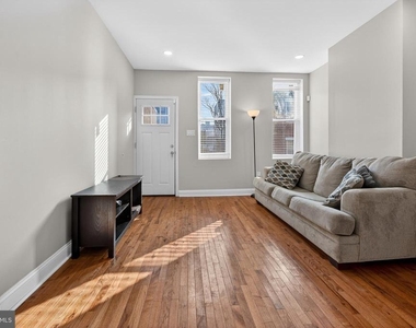 2543 Nicholas Street - Photo Thumbnail 10