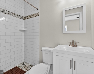 2543 Nicholas Street - Photo Thumbnail 18