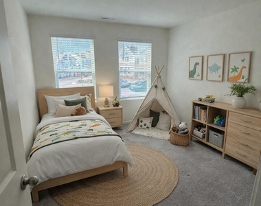 329 Spaight Acres Way - Photo Thumbnail 16