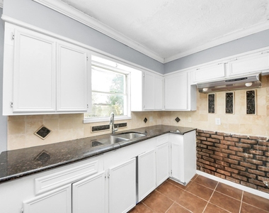 2513 Leslie Street - Photo Thumbnail 17
