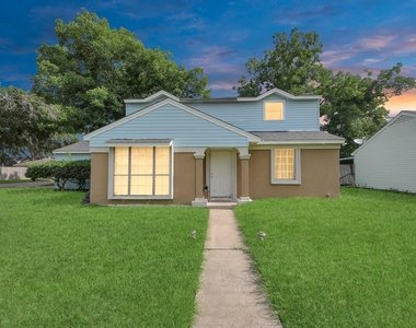 2513 Leslie Street - Photo Thumbnail 2