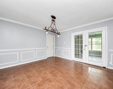 2513 Leslie Street - Photo Thumbnail 7