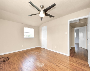 2513 Leslie Street - Photo Thumbnail 27