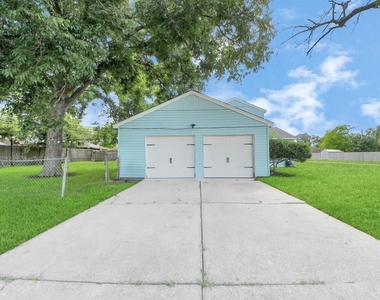 2513 Leslie Street - Photo Thumbnail 35