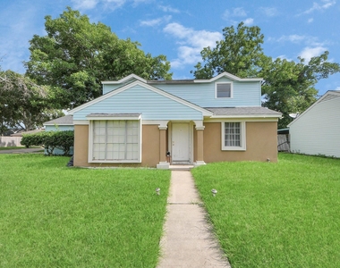 2513 Leslie Street - Photo Thumbnail 1