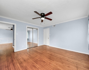 2513 Leslie Street - Photo Thumbnail 33