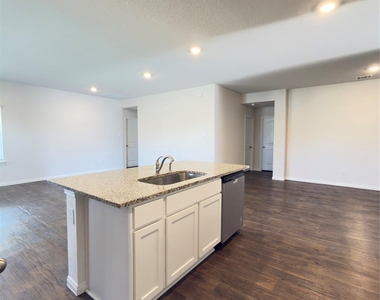 282 Texas Palmetto Cir - Photo Thumbnail 9