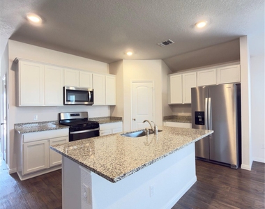 282 Texas Palmetto Cir - Photo Thumbnail 7