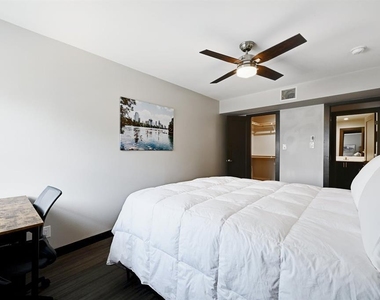 3301 Red River St - Photo Thumbnail 17