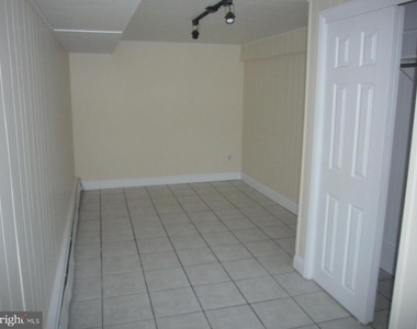 335 Marshall Street - Photo Thumbnail 6