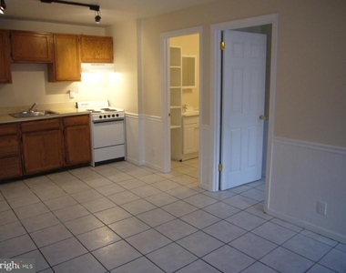 335 Marshall Street - Photo Thumbnail 5