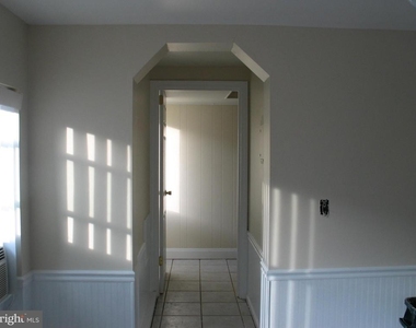 335 Marshall Street - Photo Thumbnail 2