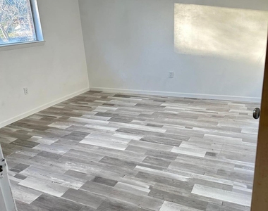 600 W Mimosa Street - Photo Thumbnail 11