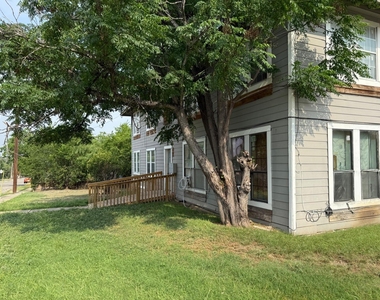 541 Hammond Ave - Photo Thumbnail 1