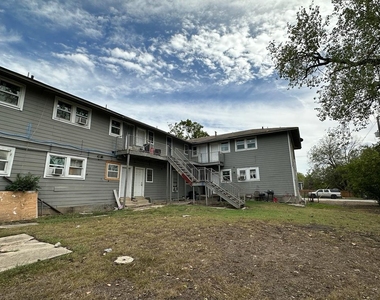 541 Hammond Ave - Photo Thumbnail 11