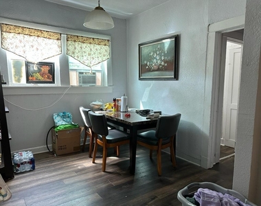 541 Hammond Ave - Photo Thumbnail 2