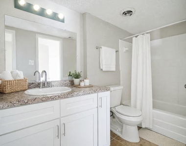 8100 Leonora Street - Photo Thumbnail 7