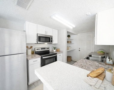 8100 Leonora Street - Photo Thumbnail 2