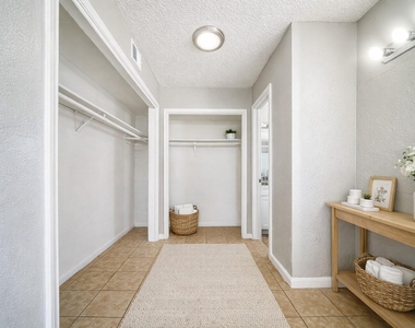 8100 Leonora Street - Photo Thumbnail 9